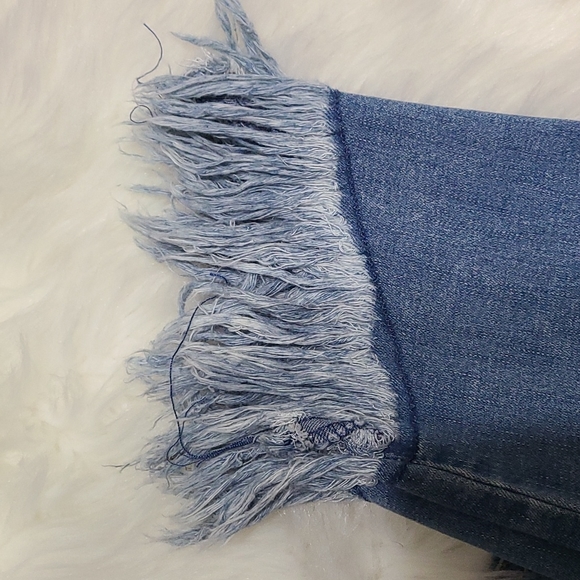 Sofia Vergara Hirise Distressed Ankle Jeans - Picture 2 of 7